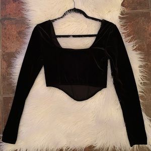 Black long sleeve shirt from H&M.